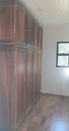 Guarda roupa antigo