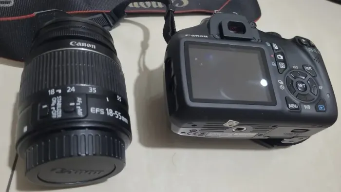 Canon Canon - EOS - Rebel T3 - Câmera Fotográfica Profissional.