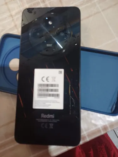 Vendo um celular novo comprado apenas 3 meses. Sem defeito motivo ganhei de presente.