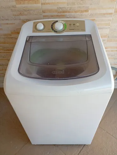 Consul 8kg, funcionando perfeitamente. 3 meses de garantia.
