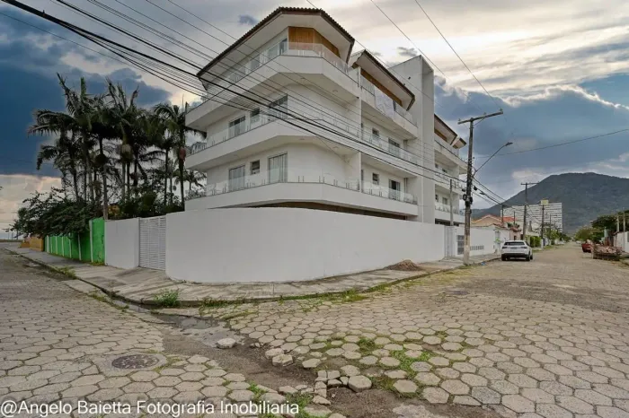 Apartamento para Alugar em Centro, Peruíbe - SP