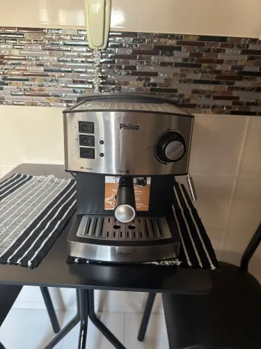 Cafeteira Philco 220v