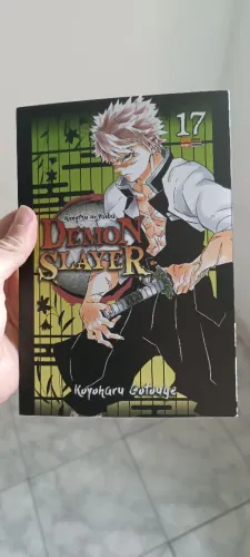 Mangá Demon Slayer Vol. 17 - Castelo Infinito | Estado de Novo