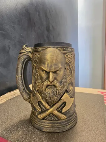 CANECA PERSONALIZADA KRATOS GOD OF WAR - SUPORTE PARA ENERGÉTICO MONSTER