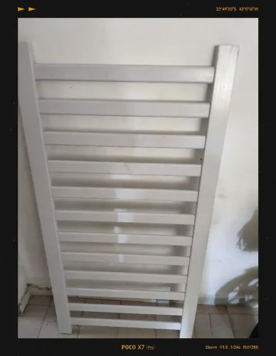 Vende-se berço semi novo em perfeito estado. Nunca foi usado, meu filho não se adaptou.