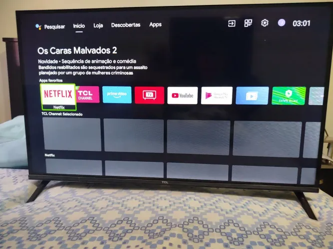 TV TCL 32" Na caixa
