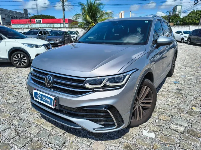 Volkswagen Tiguan Allspac R-line 300 TSI 2.0 2024