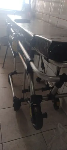 Oportunidade Maca retrátil  ambulância 