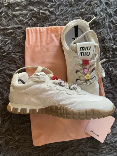 Tenis miu miu tyre