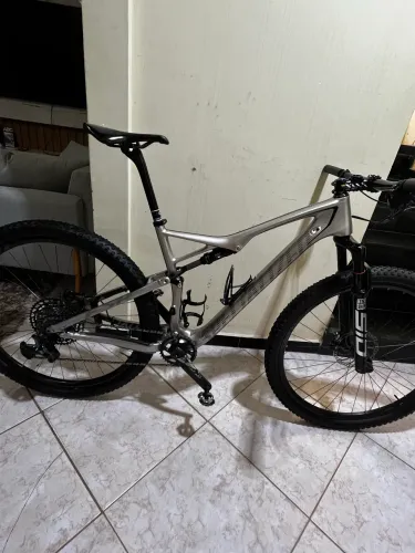 Specialized Full Expert