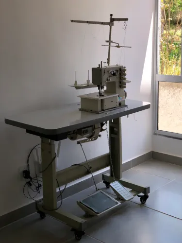 Máquina de costura Galoneira Industrial