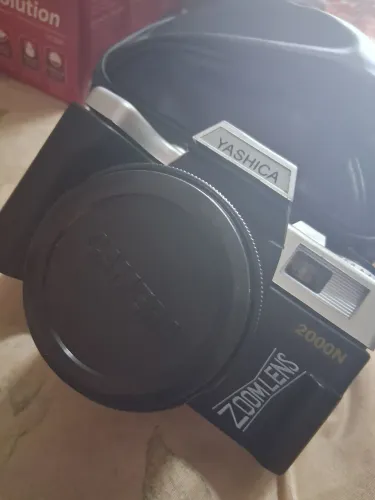 Máquina fotográfica 35mm 2000N 35mm nova com capa