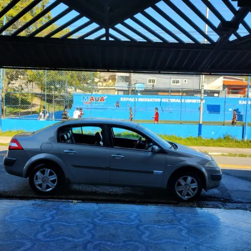 Renault Megane Sedan Dynamique Hi-flex 1.6 16V 2008