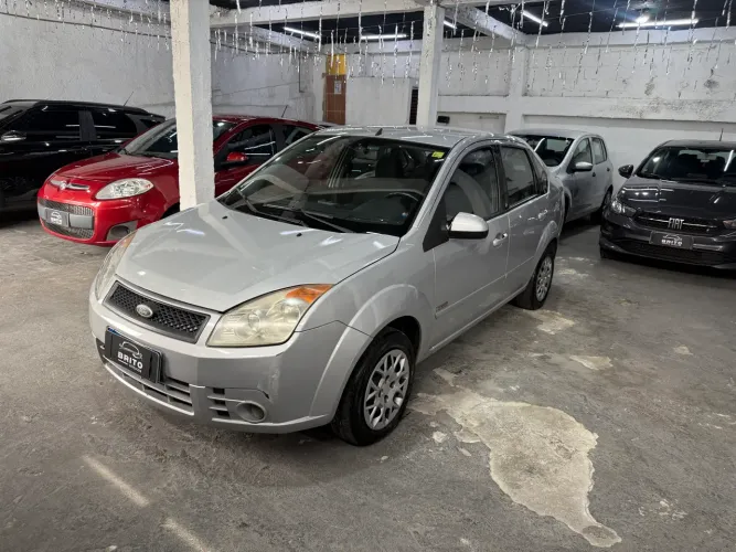 Ford Fiesta Sed. 1.6 8V Flex 4P 2008