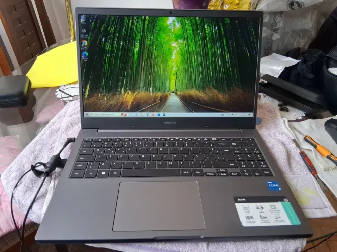 Notebook Samsung i5 11° geração.