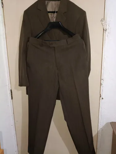 Roupa masculina terno 48 marca dorinhos semi novo.
