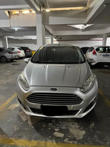 Ford Fiesta 1.6 16V Flex Mec. 5P 2015