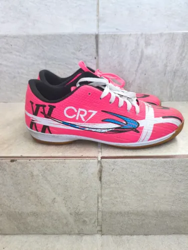 Chuteira futsal Tam. 39