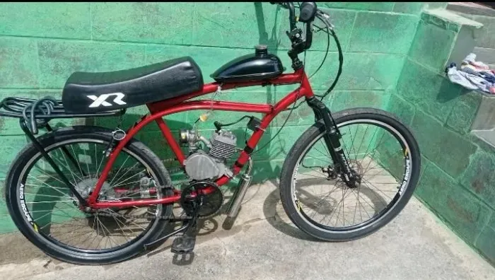Vendo bike motorizada, 7 mês de uso tem cupom fiscal. Tudo certinho