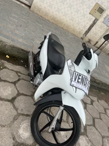 Biz novinha bem cuidada só transferir nada pra fazer documento ok