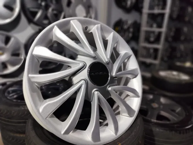 Rodas aro 18" Fiat Linea- Tala 6"- Aceito Cartão