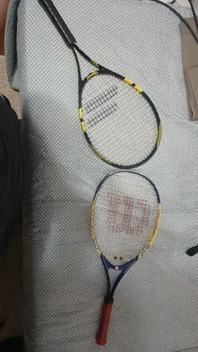 2 Raquetes de Tênis