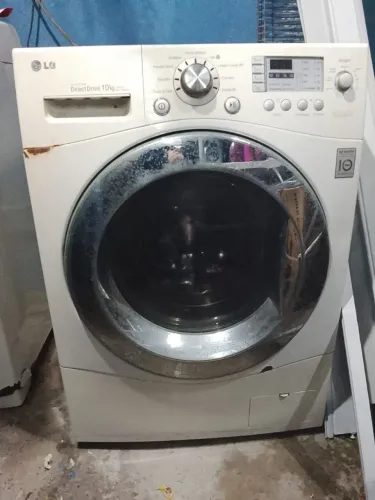 Lava e seca com defeito, retirada ainda hoje