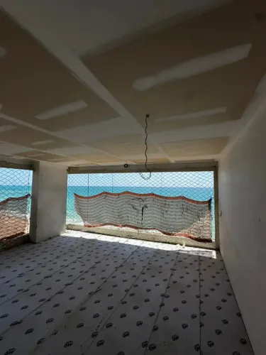 Imóvel para venda possui 130 metros quadrados com 3 quartos em Jacarecica - Maceió - AL