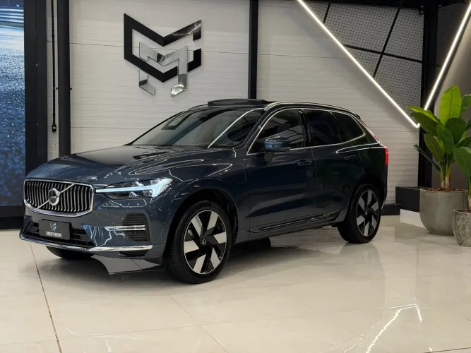 Volvo XC-60 T-8 Ultimate 2.0 AWD (híbrido) 2024