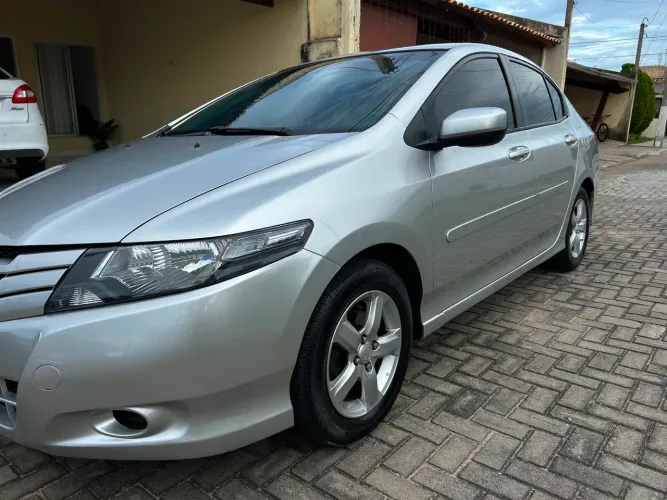 Honda City Sedan LX 1.5 Flex 16V 4P Aut. 2010