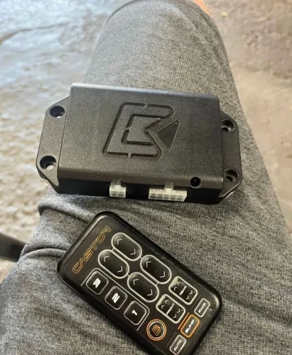 Central Castor AirRide Black ( Com bluetooth )