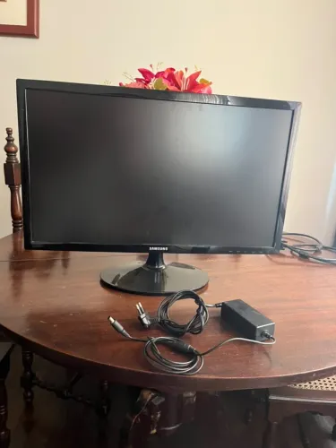 Monitor Gamer Samsung 24" FHD, 1ms, HDMI, VGA, Preto, Série SD332