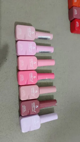 ESMALTE EM GEL - SEM USO VENDENDO POR QUE VIERAM REPETIDOS!!!