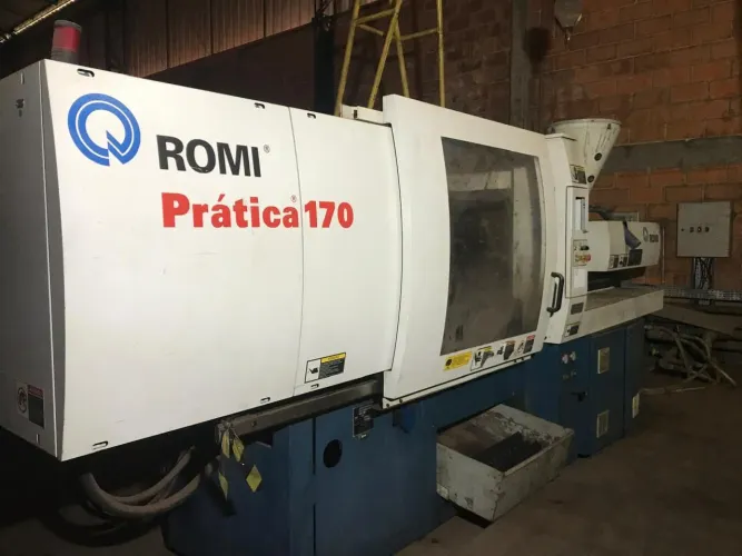 Injetora Romi Prática 170
