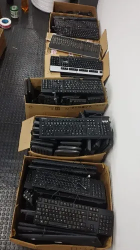 Lote de Teclados Diversos