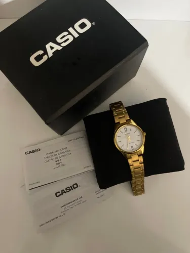 Relógio Casio Dourado
