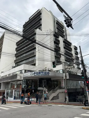 Oportunidade única para o seu negócio no coração de Florianópolis. Imóvel comercial em gal