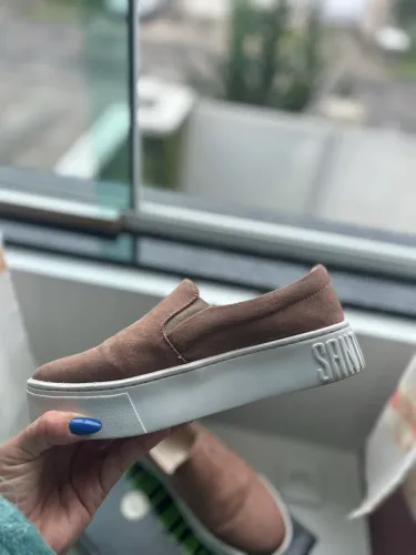 Tênis Santa Lolla Slip On Nude Sola Alta