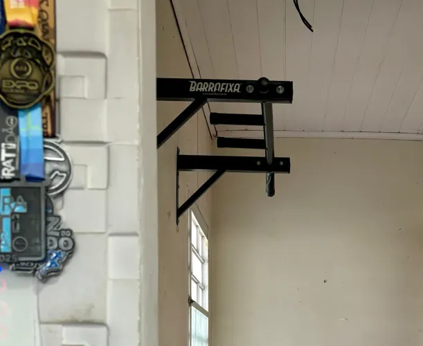 Barra fixa musculação