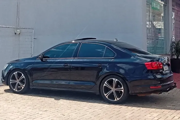 Volkswagen Jetta Comfortline 2.0 T.flex 8V 4P Tipt. 2011