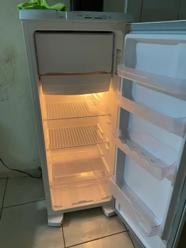 Geladeira eletrolux