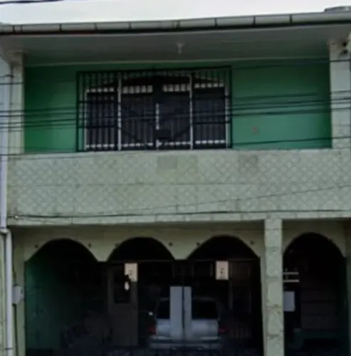 Casa em alvenaria com 2 pavimentos no bairro do Condor-4 quartos s/1 suíte -Financia