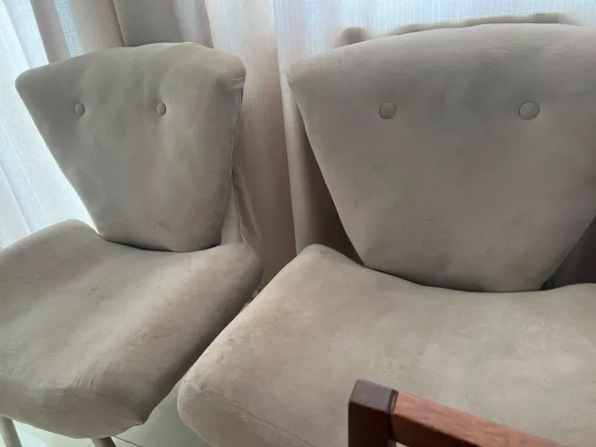 2x Poltronas na cor bege *usadas*