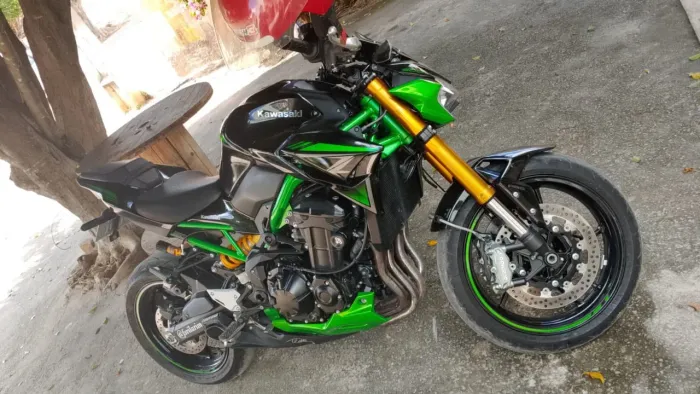 Kawasaki Z 900 R Editon