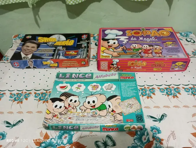 Lote de jogos de mesa