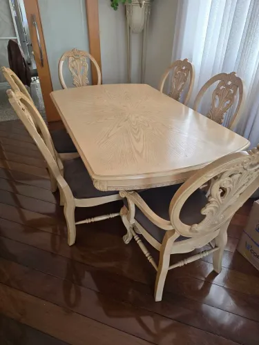 Mesa de Jantar com extensor - 6 lugares