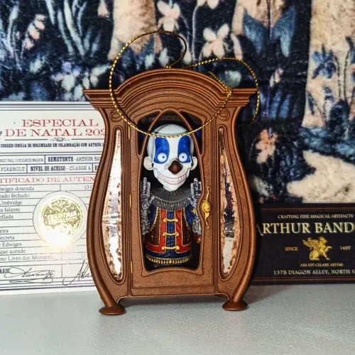 Armário do bicho papão harry potter by arthur bandeira ornamento de Natal especial 2024