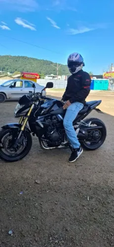 Moto CB1000