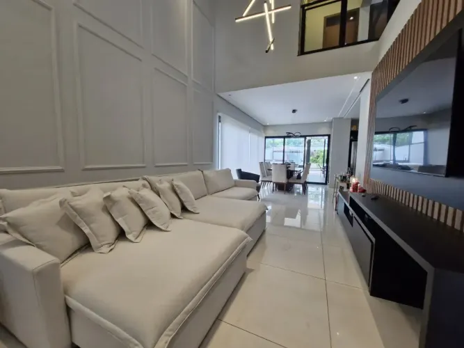Casa Completa de Planejados e Mobilia! Venda com tudo dentro! Condomínio Salto/SP.