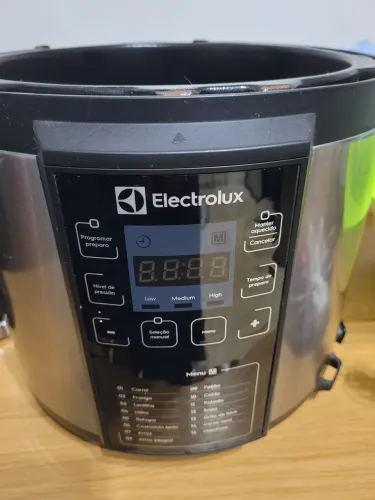 Panela de pressão elétrica